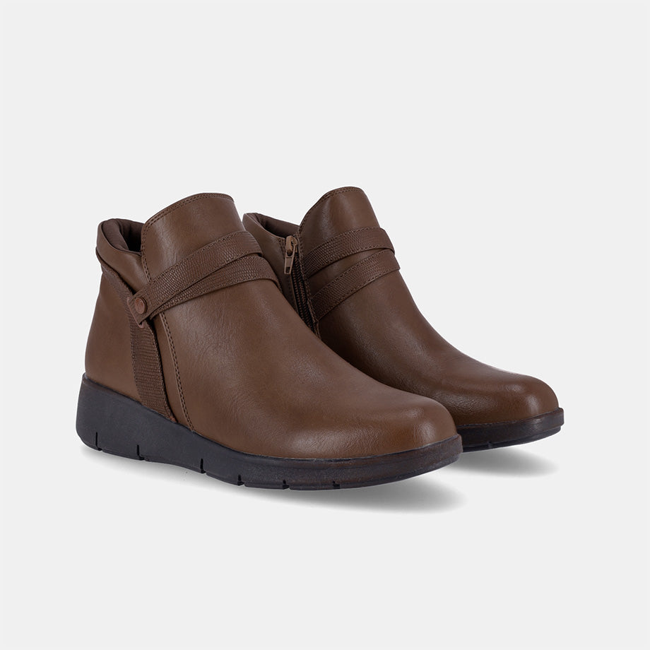 Fiona Wedge Boot - Brown