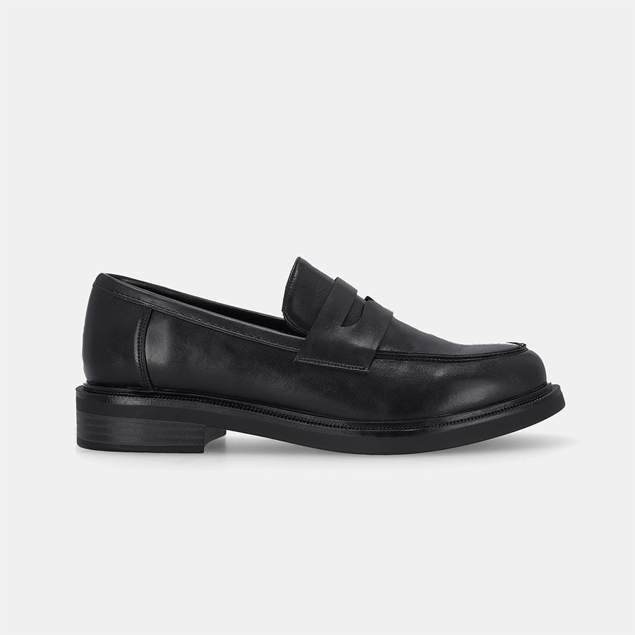 Caracas Moccasin Loafer - Black