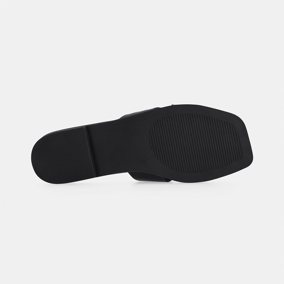 Odilia Cross Strap Sandal -Black