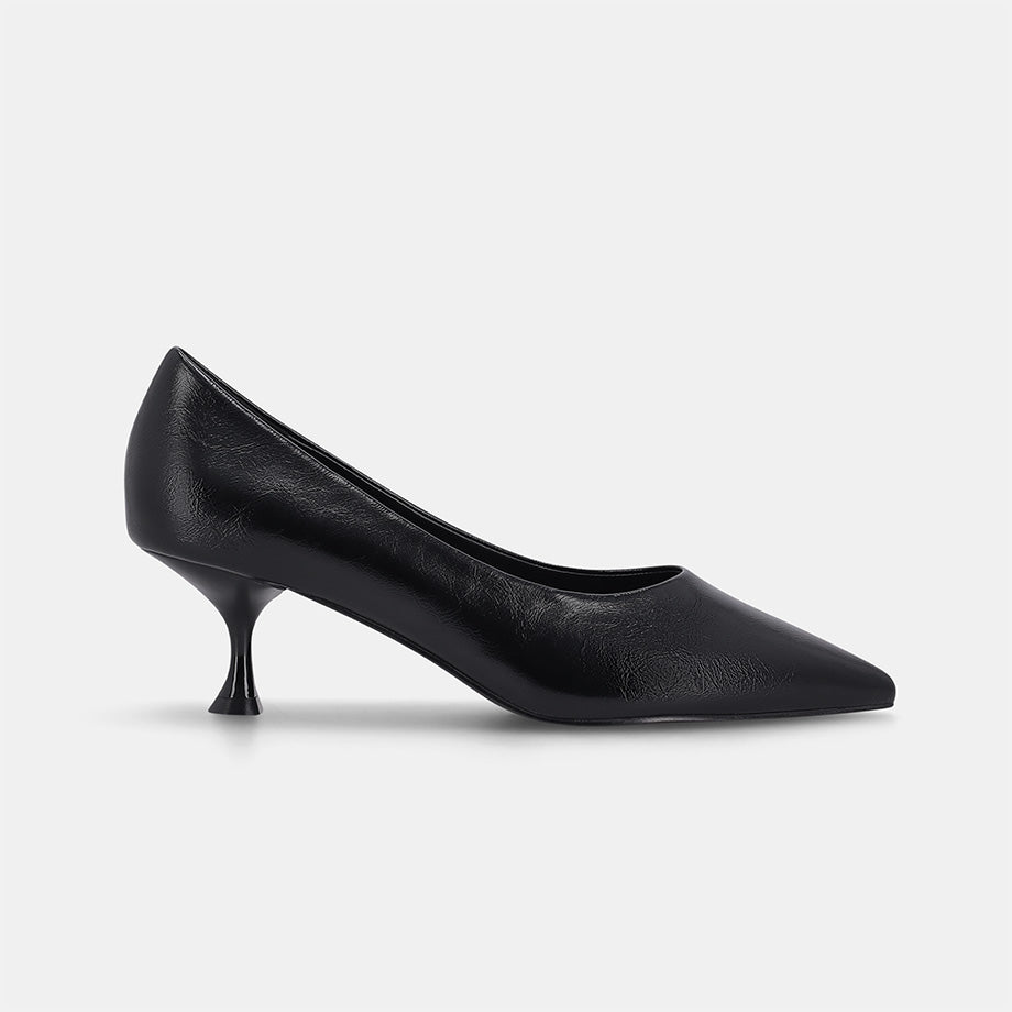 Detroit Pointed Court Shoe - Black