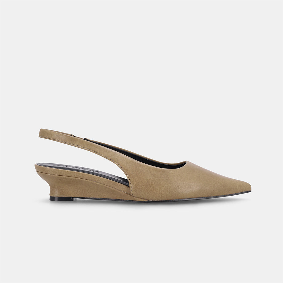 York Slingback Wedge - Beige
