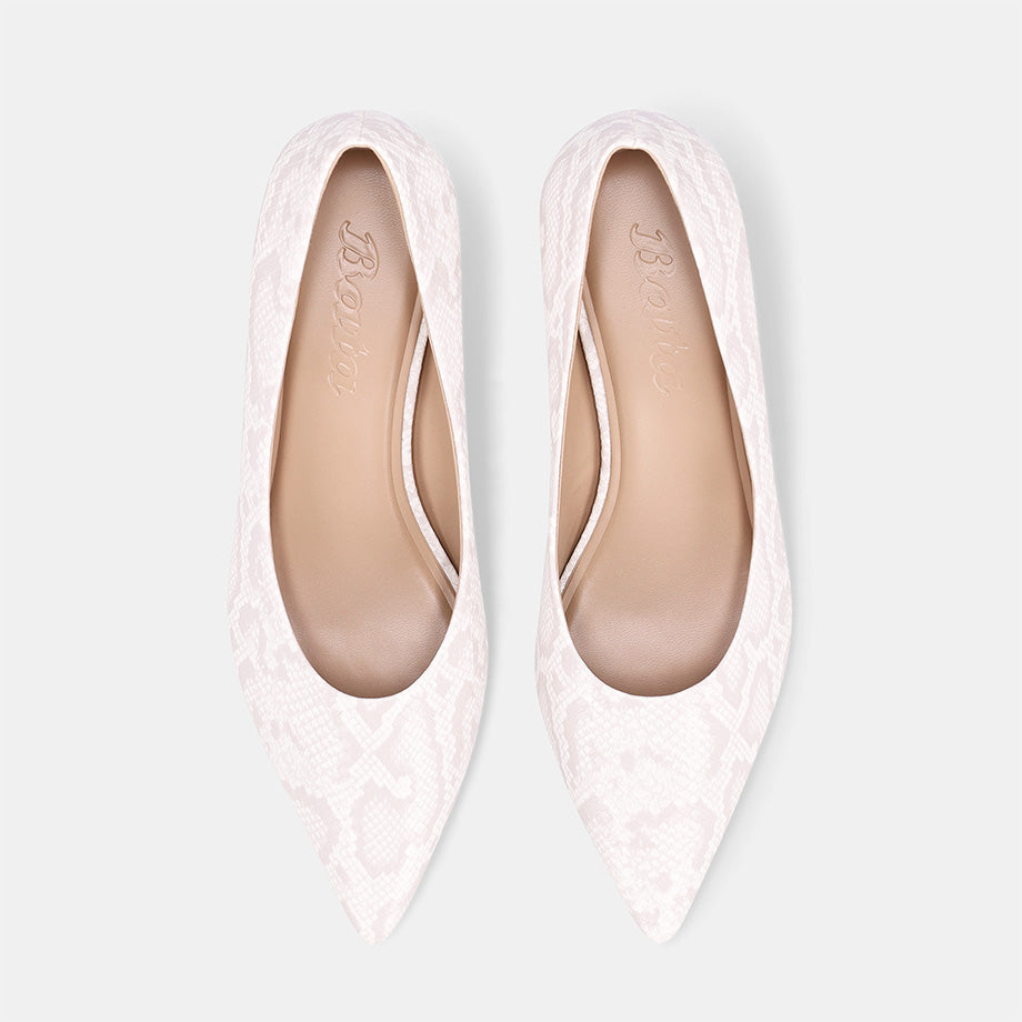 Detroit Pointed Court Shoe - White