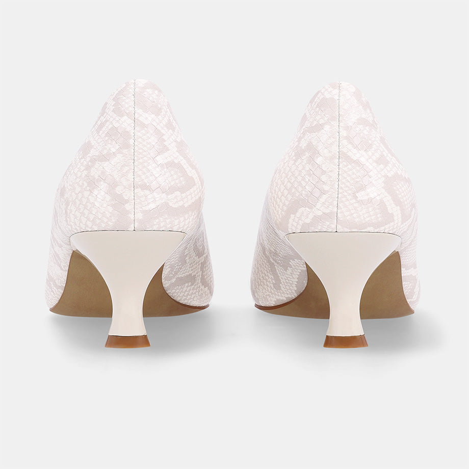 Detroit Pointed Court Shoe - White
