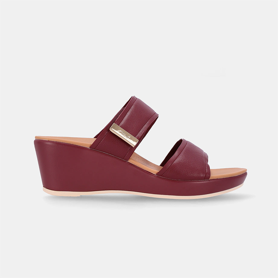 Cadynn Double Strap Slip-on Wedge-Maroon